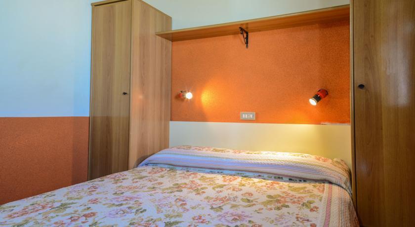 Villa Garuti Village Padenghe sul Garda Δωμάτιο φωτογραφία