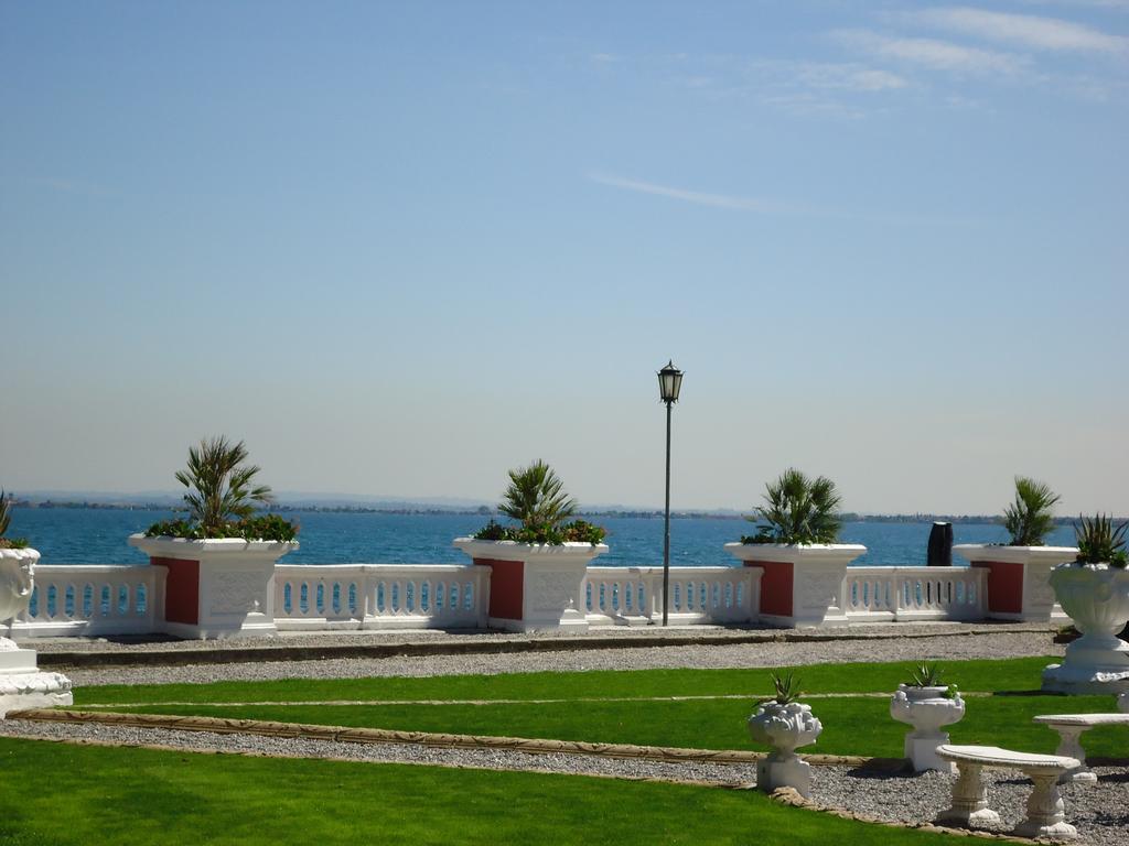 Villa Garuti Village Padenghe sul Garda Εξωτερικό φωτογραφία